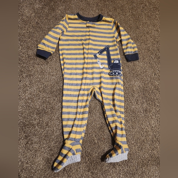 Set of 2 Carter's 12 Months Sleepers - Picture 8 of 12